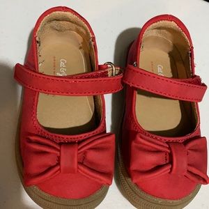 Infant red Mary Jane shoe with bow